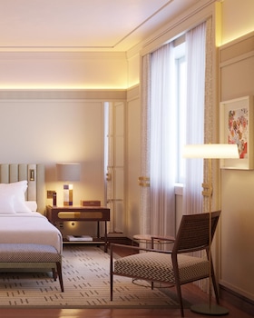 Deluxe Room (Avenue)
