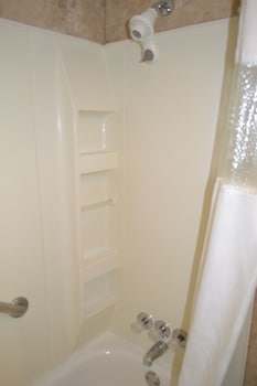Room, 2 Double Beds, Non Smoking, No Windows