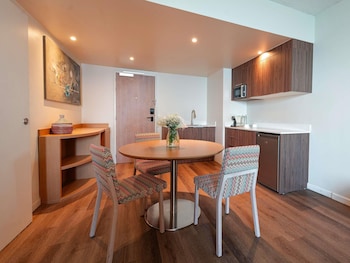 Junior Suite, 1 Double Bed, Kitchenette (Ocean Side)