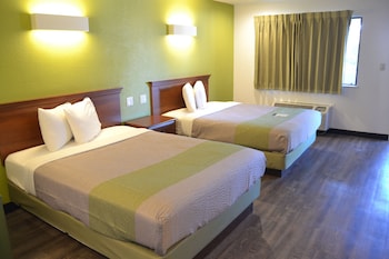 Standard Room, 2 Queen Beds, Smoking