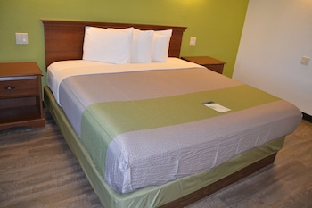 Deluxe Room, 1 King Bed, Non Smoking, Kitchen