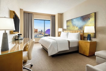 Room, 2 Double Beds (View)