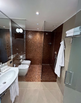 Comfort Room, Multiple Beds (Triple Room)