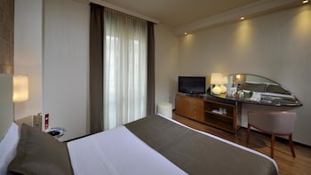 Comfort Room, 1 Queen Bed