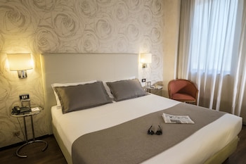 Comfort Room, 1 Queen Bed