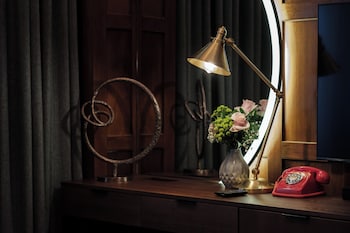 Premium Room, 1 King Bed