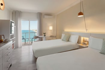 Superior Room, Sea View (2Adults 2Kids Frontal Sea View)