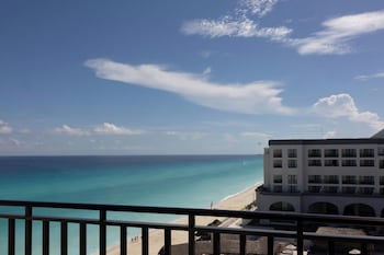 Executive Suite, Junior Suite, 1 King Bed