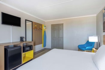 Room, 1 King Bed, Accessible, Non Smoking