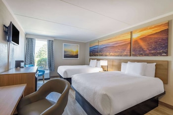 Room, 2 Queen Beds, Smoking