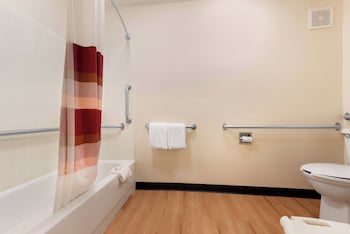 Deluxe Room, 2 Double Beds, Accessible, Non Smoking