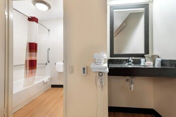 Deluxe Room, 2 Double Beds, Accessible, Non Smoking