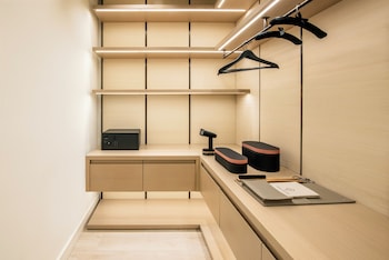 Penthouse, 2 Bedrooms (Suite)