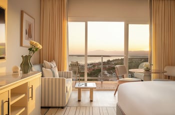 Premium Room, Sea View (2 Adults + 1 Child)