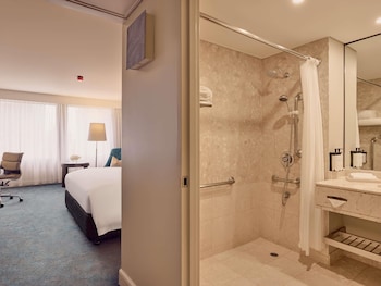 Superior Room, 1 King Bed, Accessible