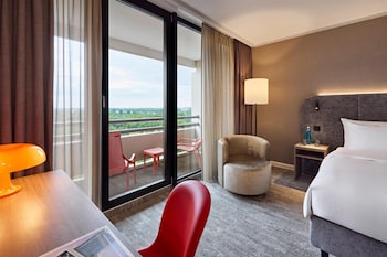 Deluxe Room, 1 King Bed