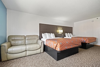 Executive Quadruple Room 2 queen bed