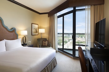 Traditional Room, 1 King Bed, Balcony