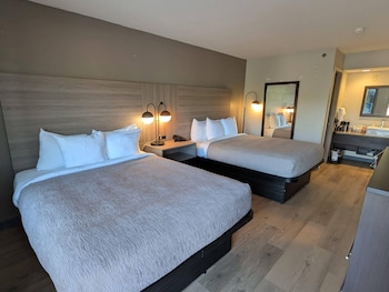 Standard Room, 2 Queen Beds, Non Smoking