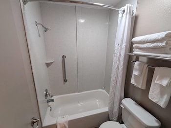 Standard Room, 2 Queen Beds, Non Smoking