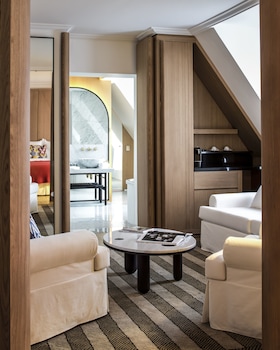 Prestige Suite
