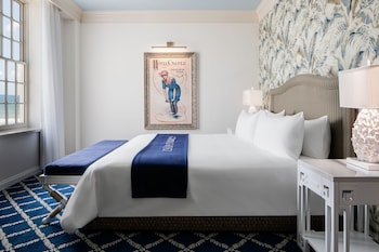 Deluxe Room, 1 King Bed, Ocean View