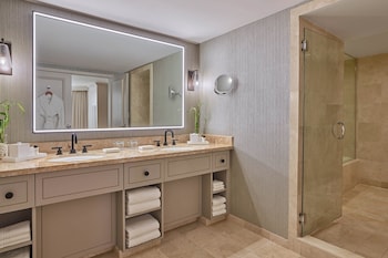 Suite, 1 Bedroom (View)