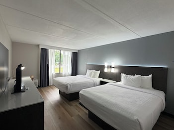 Standard Room, 2 Double Beds, Non Smoking, Refrigerator & Microwave