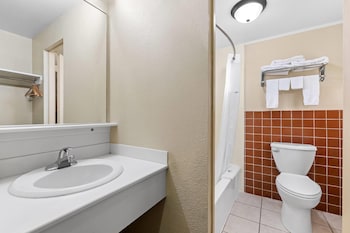 Room, 2 Queen Beds, Non Smoking