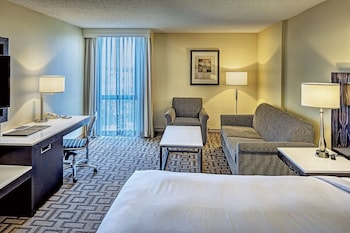 Room, 1 King Bed with Sofa bed, Non Smoking