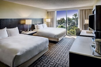 Room, 2 Queen Beds, Accessible (Mobility & Hearing)
