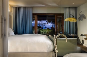 Room, 1 King Bed, Ocean View (Magnifique - Balcony or Terrace)