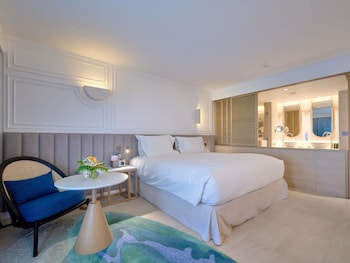 Luxury Room, 1 King Bed or 2 Twin Beds, Sea facing with Garden View, Balcony or Terrace