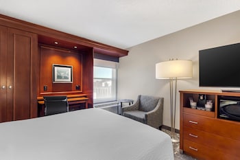 Standard Room, 2 Queen Beds, Non Smoking, Refrigerator & Microwave