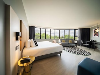 Junior Suite, 1 King Bed
