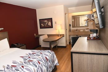 Superior Room, 1 King Bed (Smoke Free)