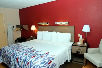 Superior Room, 1 King Bed, Accessible (Smoke Free)