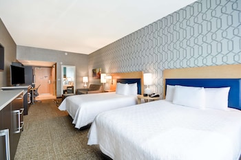 Studio, 2 Queen Beds, Accessible, Bathtub (Mobility & Hearing)