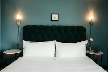 Room, 1 King Bed (Atelier)