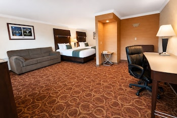 Suite, 2 Queen Beds, Non Smoking