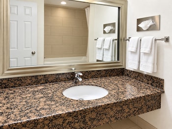 Room, 2 Queen Beds, Hearing Accessible, Non Smoking