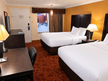 Room, 2 Queen Beds, Non Smoking