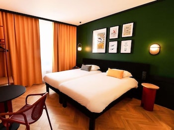Room, 2 Twin Beds (Design)