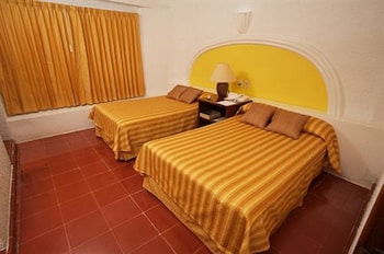Standard Room, 2 Double Beds