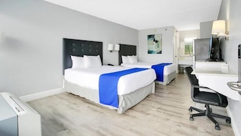 Standard Room, 2 Queen Beds, Non Smoking