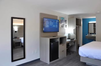 Standard Room, 1 King Bed, Non Smoking