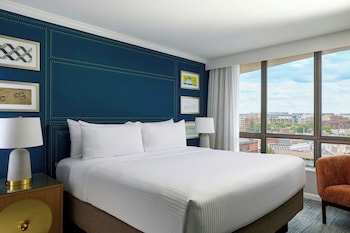 Room, 1 King Bed, City View