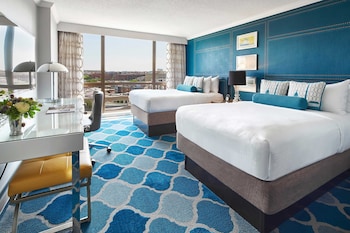 Room, 2 Double Beds, City View