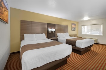 Standard Room, 2 Queen Beds, Non Smoking