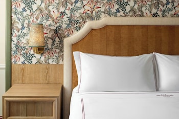Classic Room, 1 King Bed